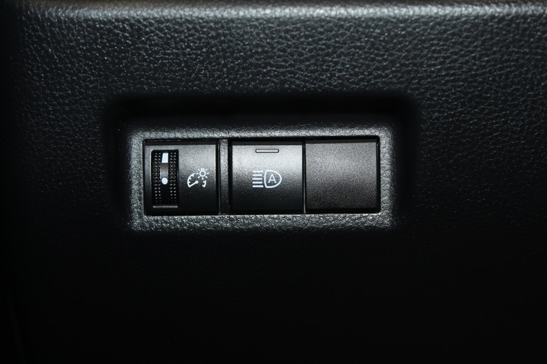 2021 Toyota RAV4 Vehicle Photo in NORTHAMPTON, MA 01060-1120