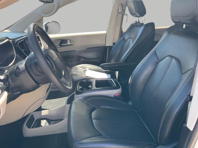 2023 Chrysler Pacifica Vehicle Photo in Kaukauna, WI 54130