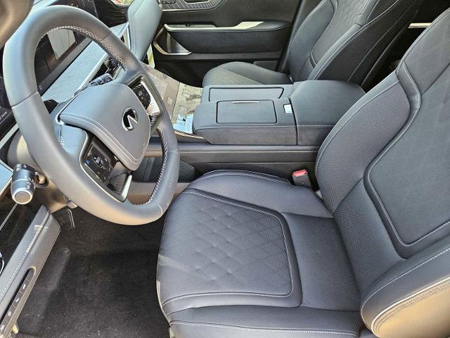 2025 INFINITI QX80 Vehicle Photo in Fort Worth, TX 76132