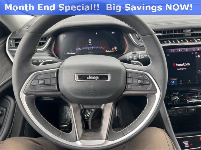 2023 Jeep Grand Cherokee L Vehicle Photo in GREEN BAY, WI 54304-5303