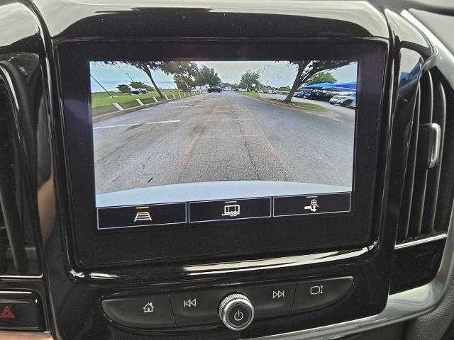 2022 Chevrolet Traverse Vehicle Photo in DENTON, TX 76210-9321
