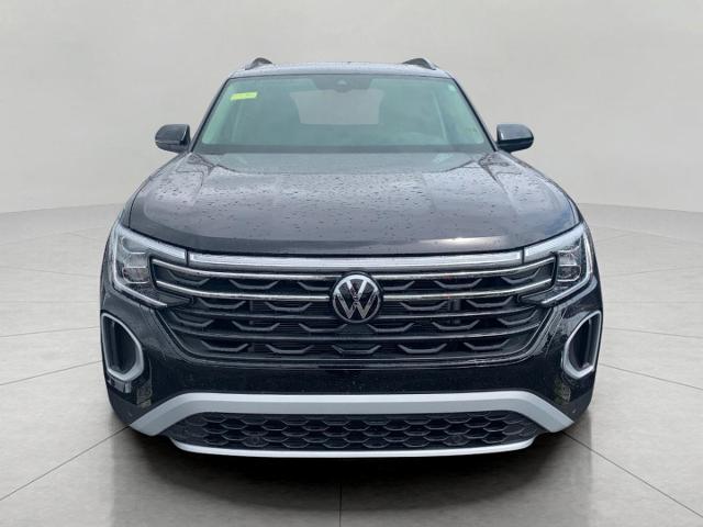 2024 Volkswagen Atlas Vehicle Photo in APPLETON, WI 54914-4656