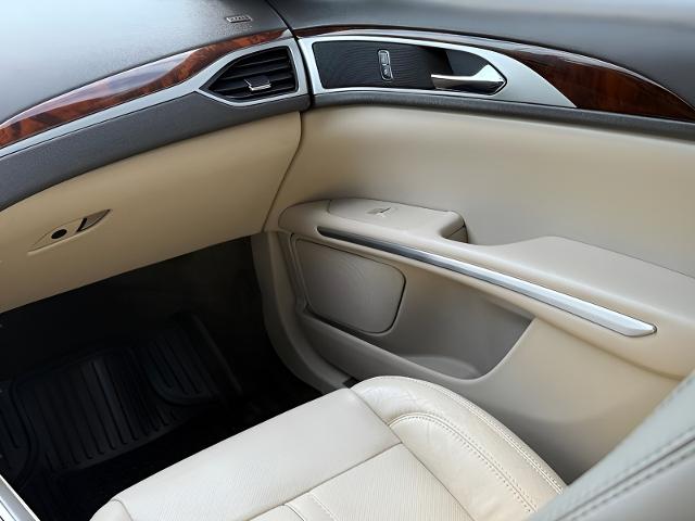 2016 Lincoln MKZ Vehicle Photo in MADISON, WI 53713-3220