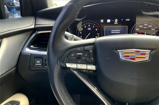 2023 Cadillac XT6 Vehicle Photo in TOPEKA, KS 66609-0000