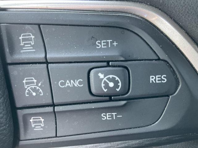 2023 Jeep Grand Cherokee L Vehicle Photo in Kaukauna, WI 54130