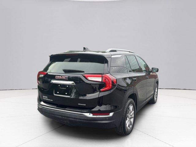 2024 GMC Terrain Vehicle Photo in LEOMINSTER, MA 01453-2952
