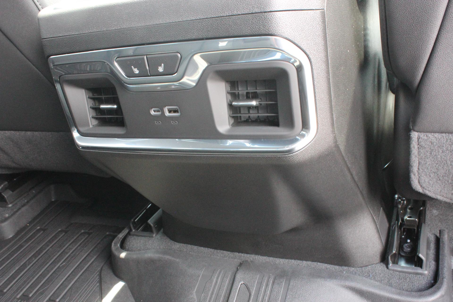 2025 GMC Sierra 1500 Vehicle Photo in AURORA, CO 80012-4011