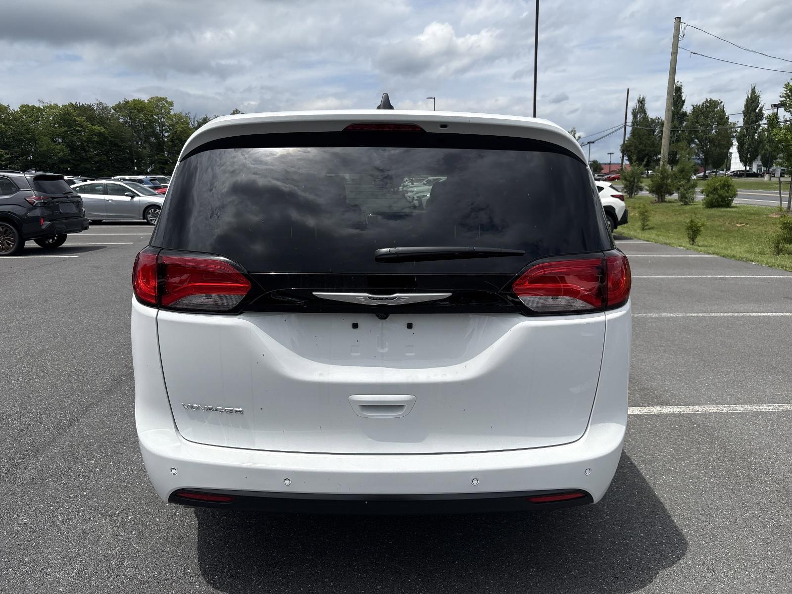 2025 Chrysler Voyager Vehicle Photo in Mechanicsburg, PA 17050-1707