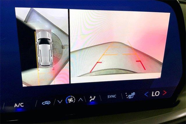 2024 Chevrolet Traverse Vehicle Photo in KANSAS CITY, MO 64114-4502