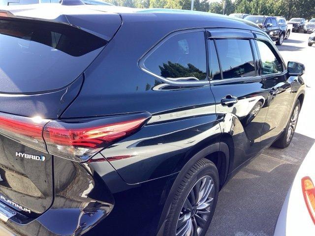 2021 Toyota Highlander Vehicle Photo in PUYALLUP, WA 98371-4149