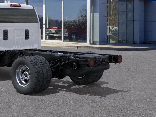 2025 Chevrolet Silverado 3500 HD Chassis Cab Vehicle Photo in DANBURY, CT 06810-5034
