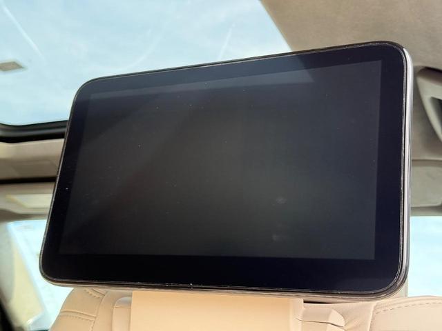 2023 Cadillac Escalade ESV Vehicle Photo in COLUMBIA, MO 65203-3903
