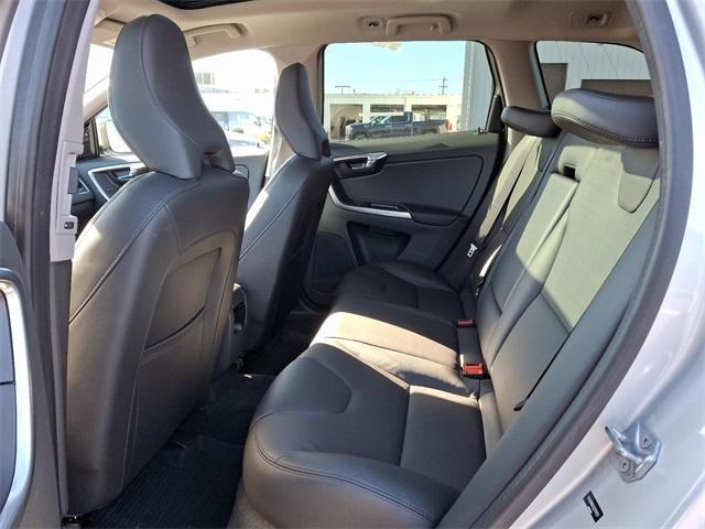 2016 Volvo XC60 Vehicle Photo in New Bloomfield, PA 17068