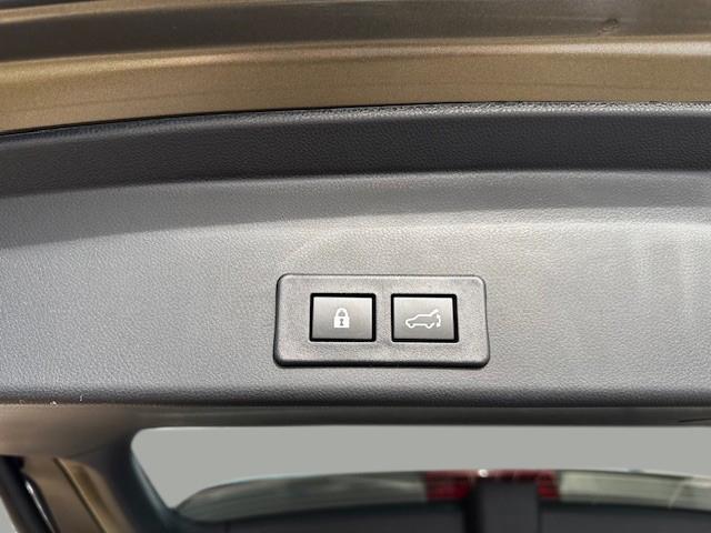 2025 Subaru Ascent Vehicle Photo in Oshkosh, WI 54904