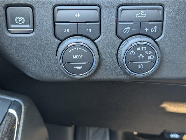 2025 Chevrolet Silverado 3500 HD Vehicle Photo in ENGLEWOOD, CO 80113-6708