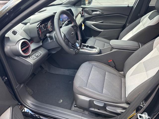 2025 Chevrolet Trax Vehicle Photo in MARION, NC 28752-6372