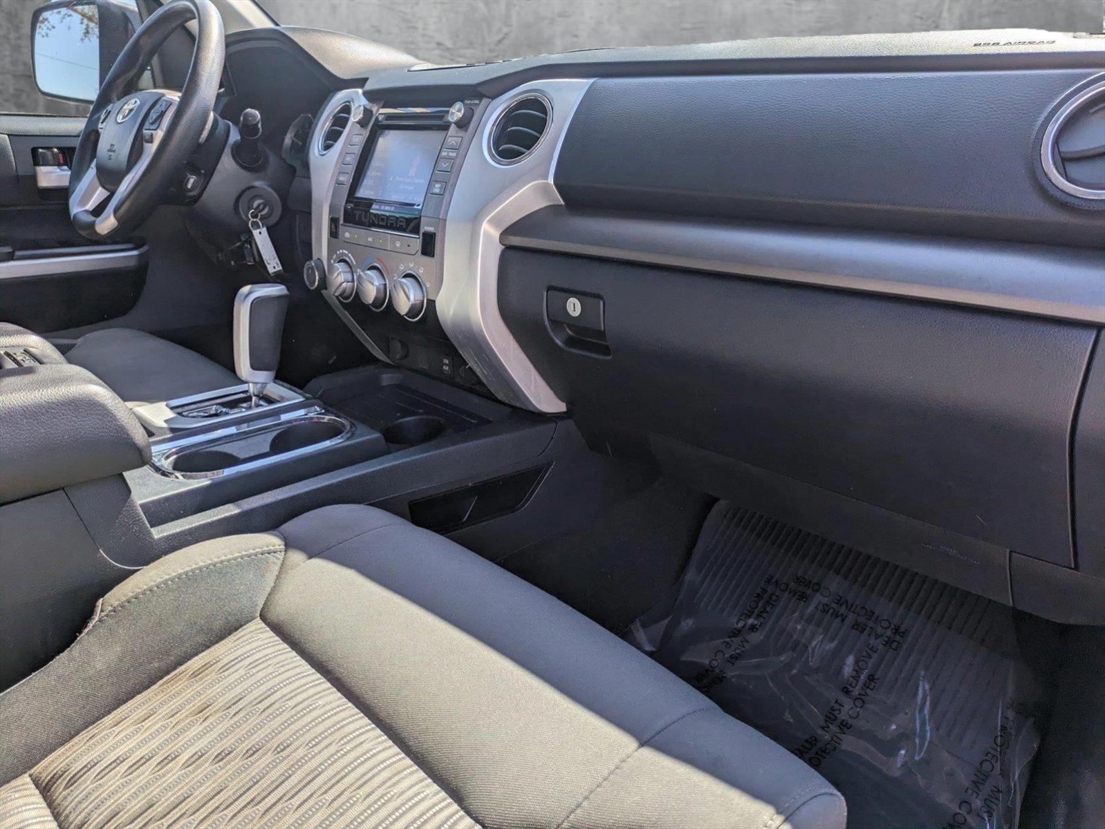 2016 Toyota Tundra 4WD Truck Vehicle Photo in Jacksonville, FL 32244