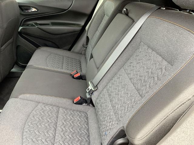 2022 Chevrolet Equinox Vehicle Photo in MOON TOWNSHIP, PA 15108-2571