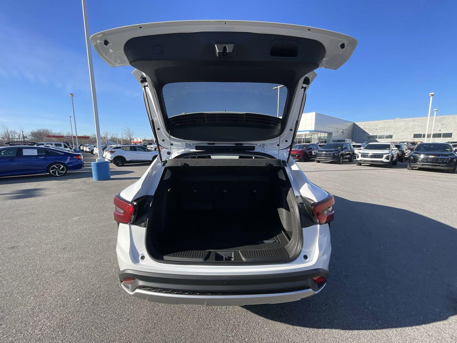 2025 Chevrolet Trax Vehicle Photo in BENTONVILLE, AR 72712-4322