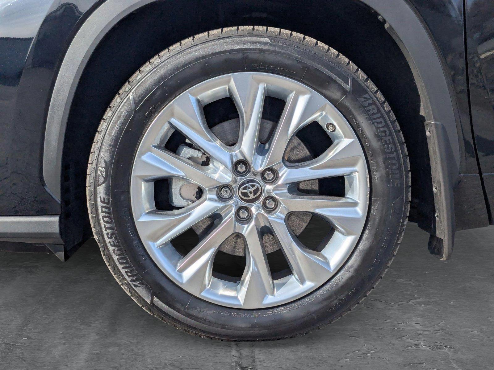 2022 Toyota Highlander Vehicle Photo in Spokane, WA 99201