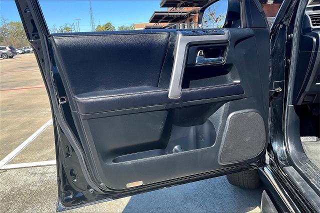 2017 Toyota 4Runner Vehicle Photo in Houston, TX 77007