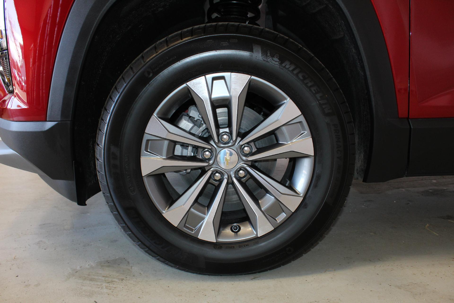 2025 Chevrolet Equinox Vehicle Photo in NORTHAMPTON, MA 01060-1120