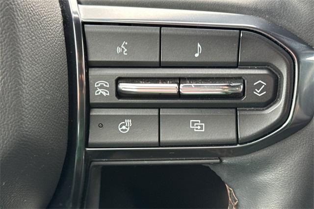 2023 GMC Canyon Vehicle Photo in ELK GROVE, CA 95757-8703