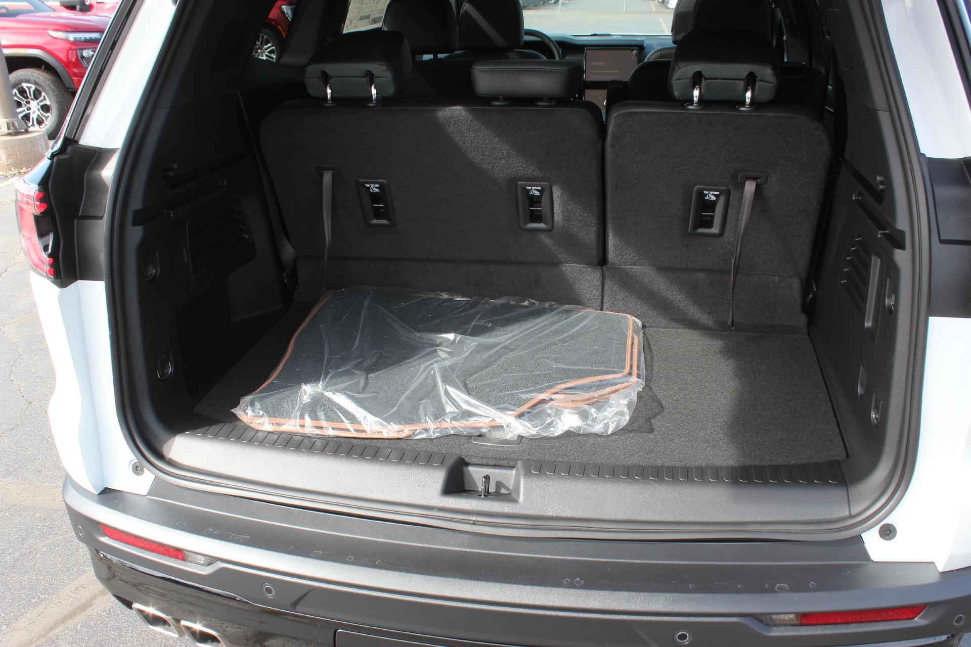 2025 GMC Acadia Vehicle Photo in AURORA, CO 80012-4011