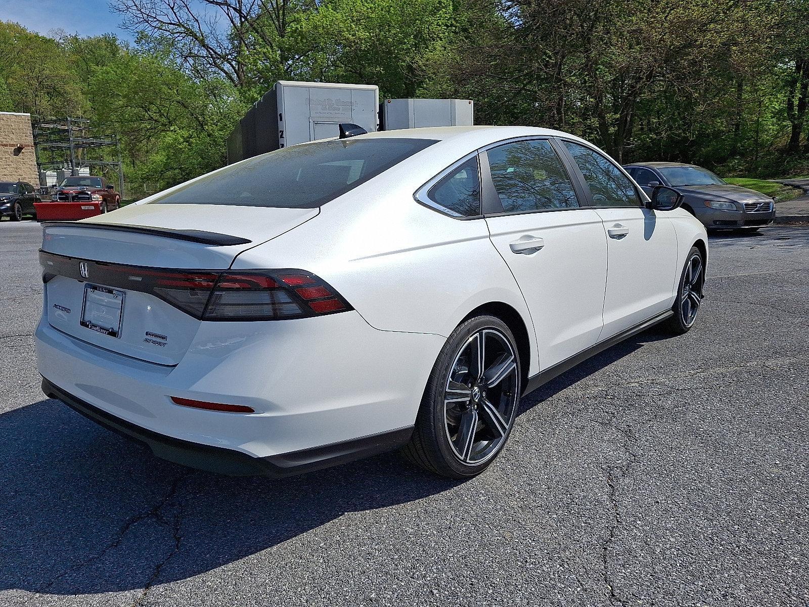 2025 Honda Accord Hybrid Vehicle Photo in Harrisburg, PA 17111