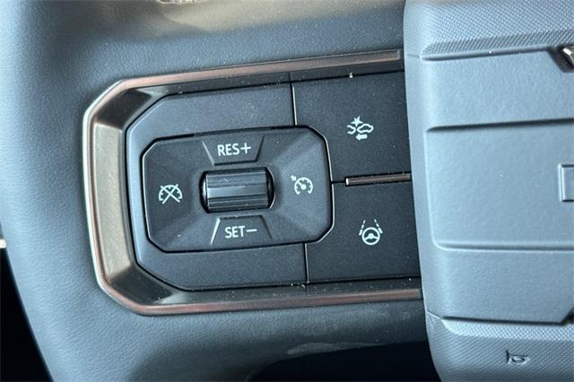 2025 GMC HUMMER EV SUV Vehicle Photo in ELK GROVE, CA 95757-8703