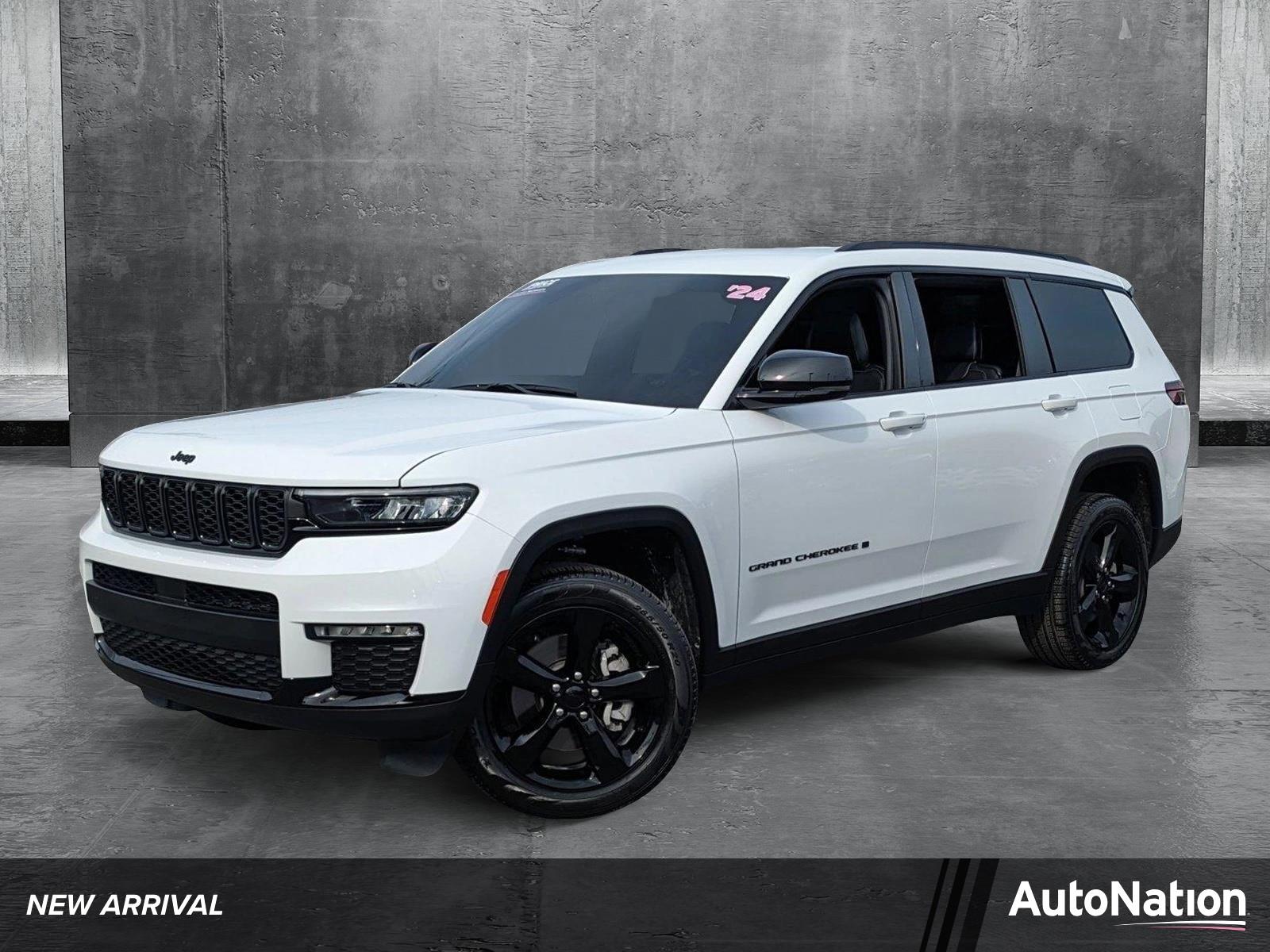 2024 Jeep Grand Cherokee L Vehicle Photo in Bradenton, FL 34207