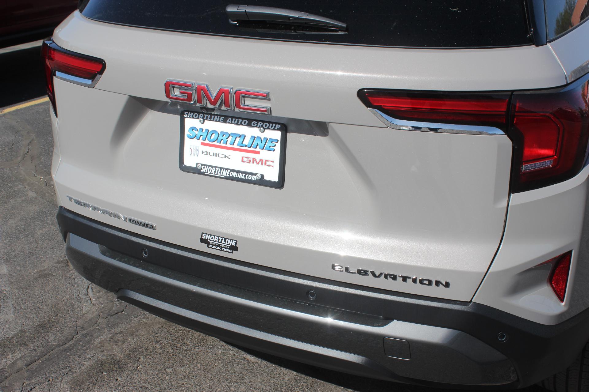2026 GMC Terrain Vehicle Photo in AURORA, CO 80012-4011