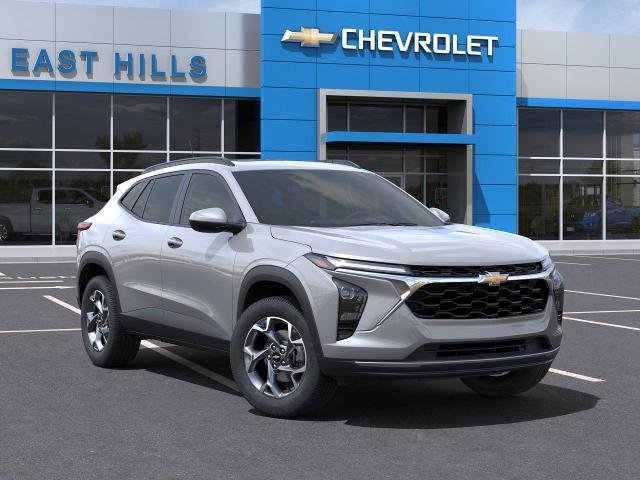 2025 Chevrolet Trax Vehicle Photo in Roslyn, NY 11576