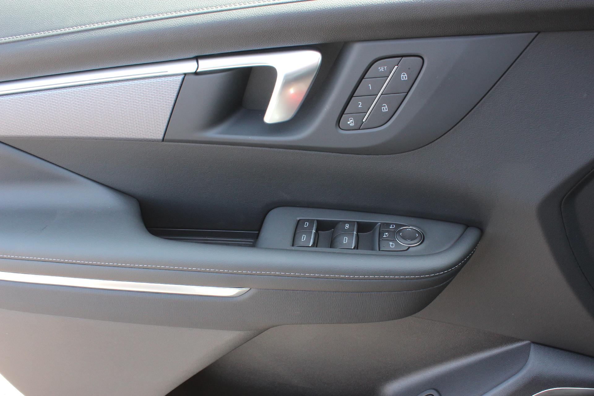 2025 Buick Enclave Vehicle Photo in AURORA, CO 80012-4011