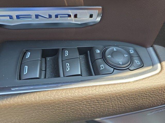 2024 GMC Sierra 1500 Vehicle Photo in Pleasant Hills, PA 15236