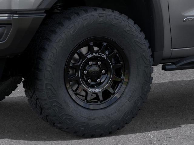 2025 GMC Sierra 1500 Vehicle Photo in DANBURY, CT 06810-5034