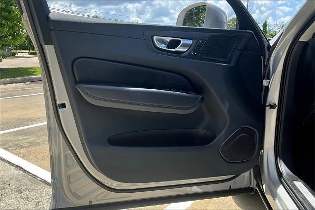 2023 Volvo XC60 Vehicle Photo in Houston, TX 77007