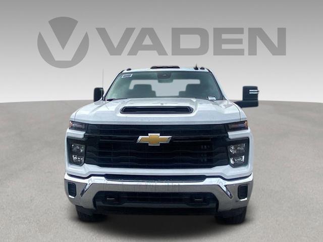 2024 Chevrolet Silverado 3500 HD Chassis Cab Vehicle Photo in SAVANNAH, GA 31406-4513