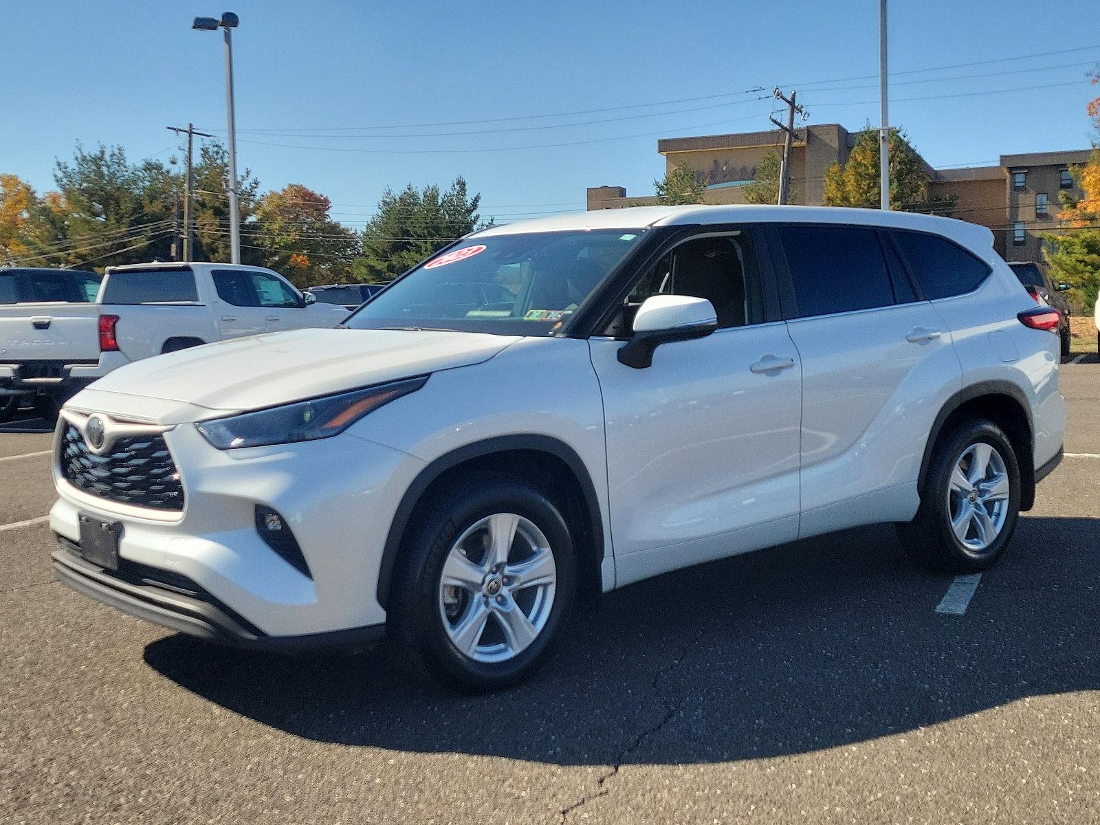 2023 Toyota Highlander Vehicle Photo in Trevose, PA 19053