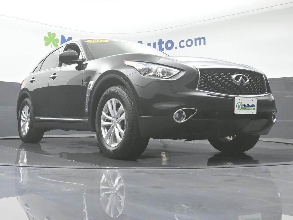 2017 INFINITI QX70 Vehicle Photo in Marion, IA 52302