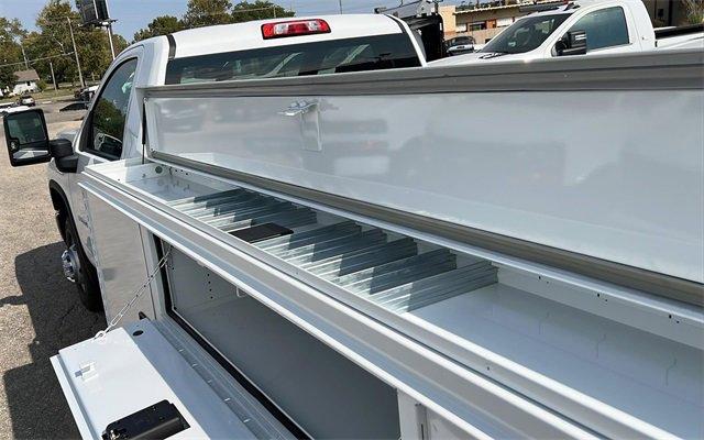 2024 Chevrolet Silverado 3500 HD Chassis Cab Vehicle Photo in TOPEKA, KS 66609-0000