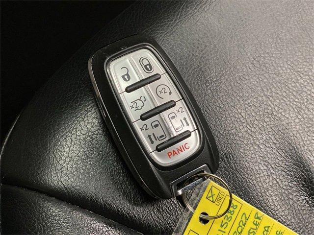 2022 Chrysler Pacifica Vehicle Photo in PORTLAND, OR 97225-3518