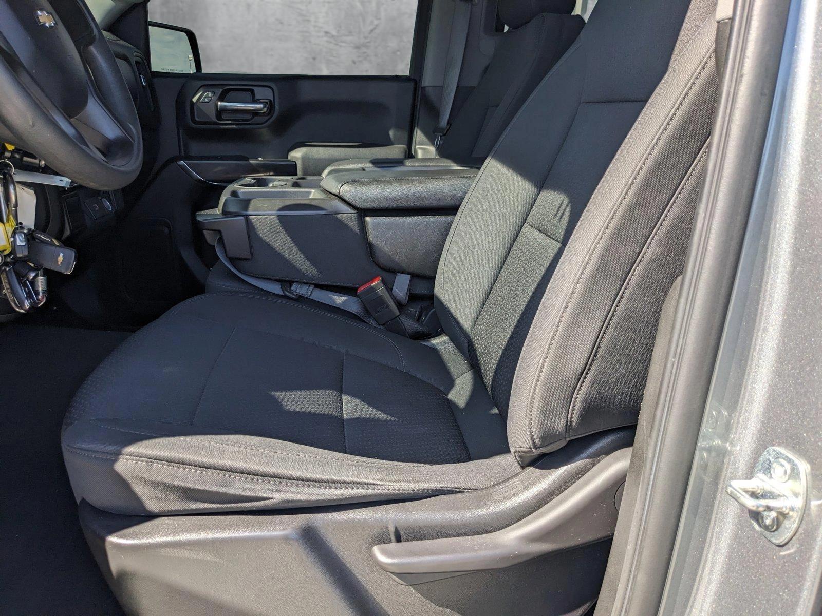 2020 Chevrolet Silverado 1500 Vehicle Photo in MIAMI, FL 33172-3015