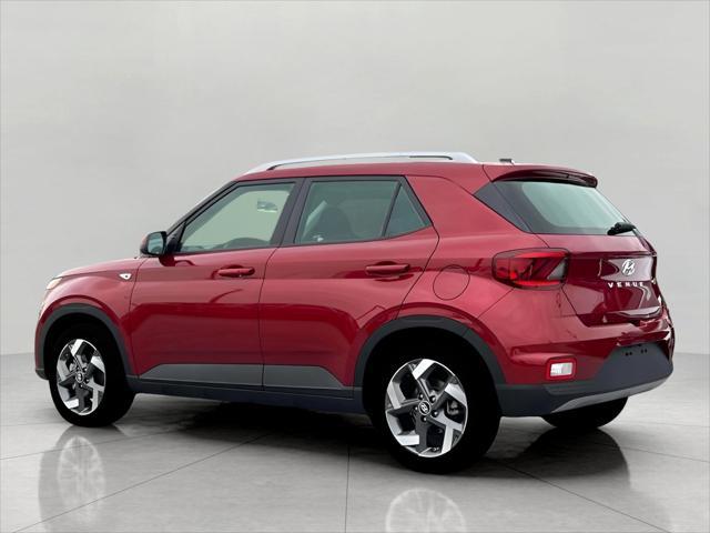 2025 Hyundai VENUE Vehicle Photo in Green Bay, WI 54304