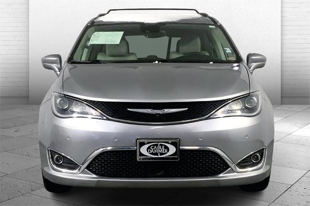 2017 Chrysler Pacifica Vehicle Photo in Lees Summit, MO 64086