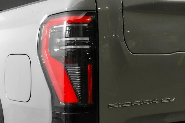 2025 GMC Sierra EV Vehicle Photo in PUYALLUP, WA 98371-4149