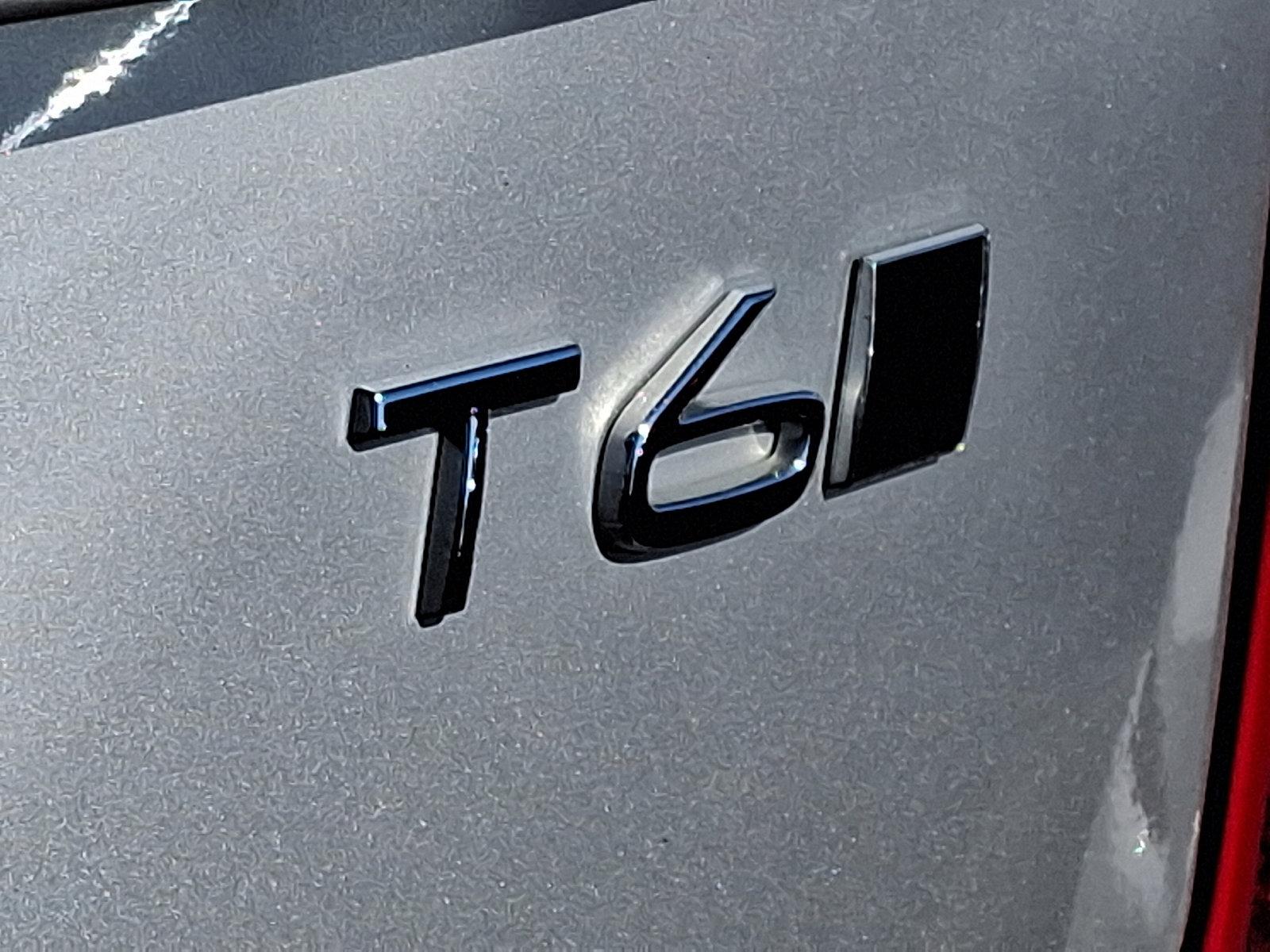 2022 Volvo XC90 Vehicle Photo in Trevose, PA 19053