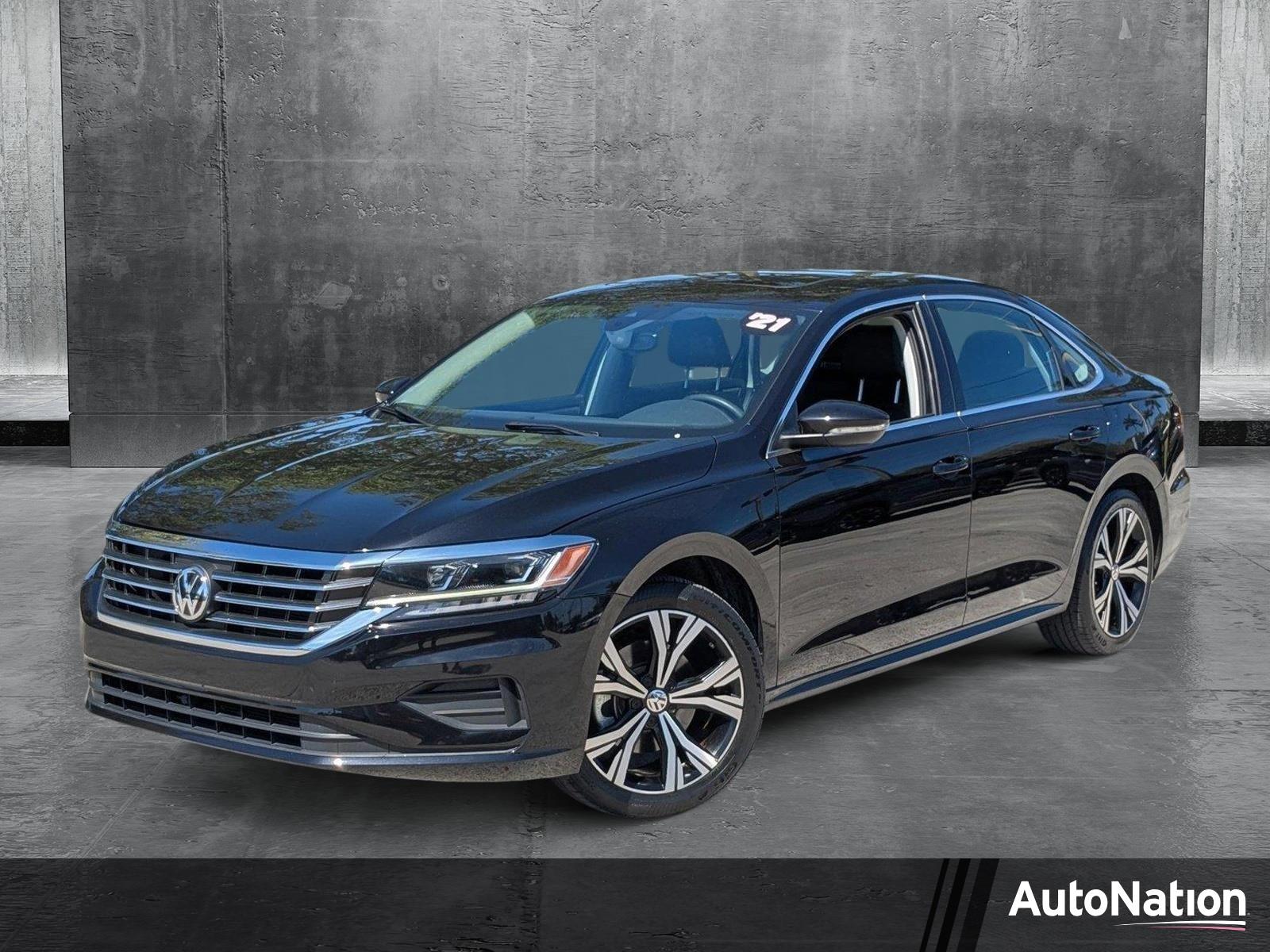 2021 Volkswagen Passat Vehicle Photo in PEMBROKE PINES, FL 33024-6534