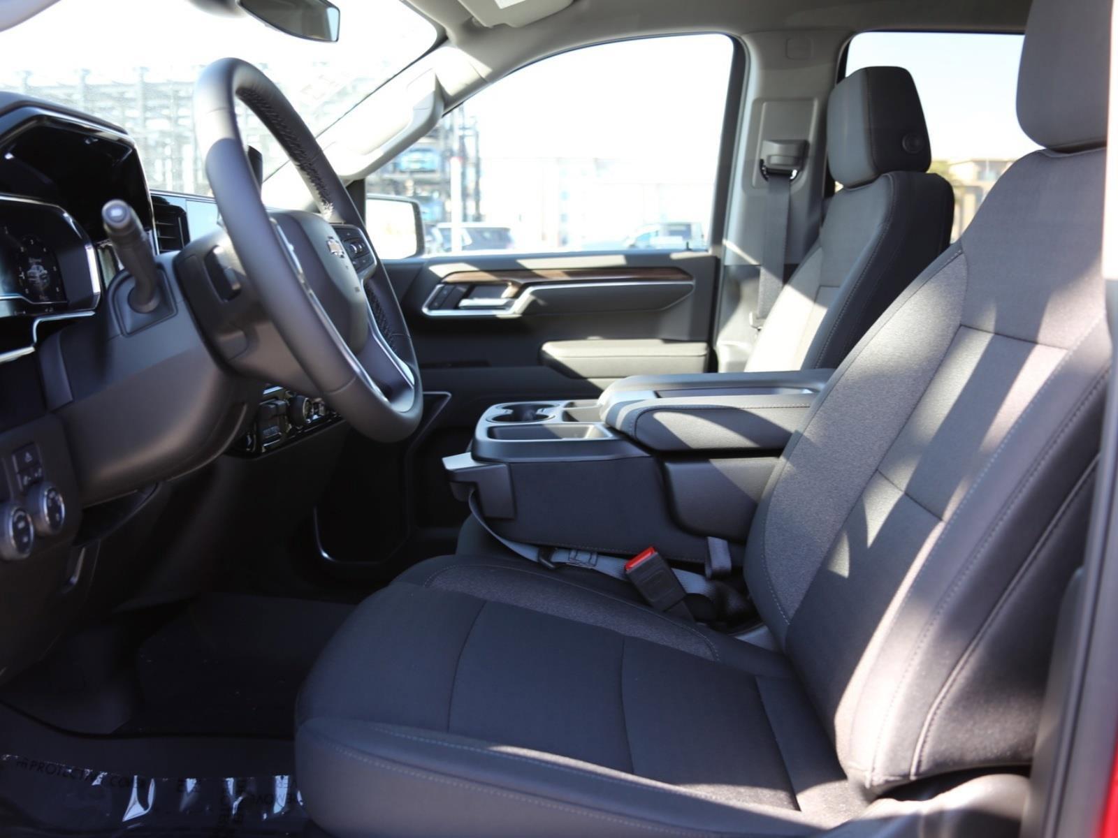 2025 Chevrolet Silverado 1500 Vehicle Photo in LOS ANGELES, CA 90007-3794