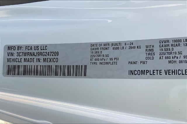 2024 Ram 5500 Chassis Cab Vehicle Photo in Kansas City, MO 64114